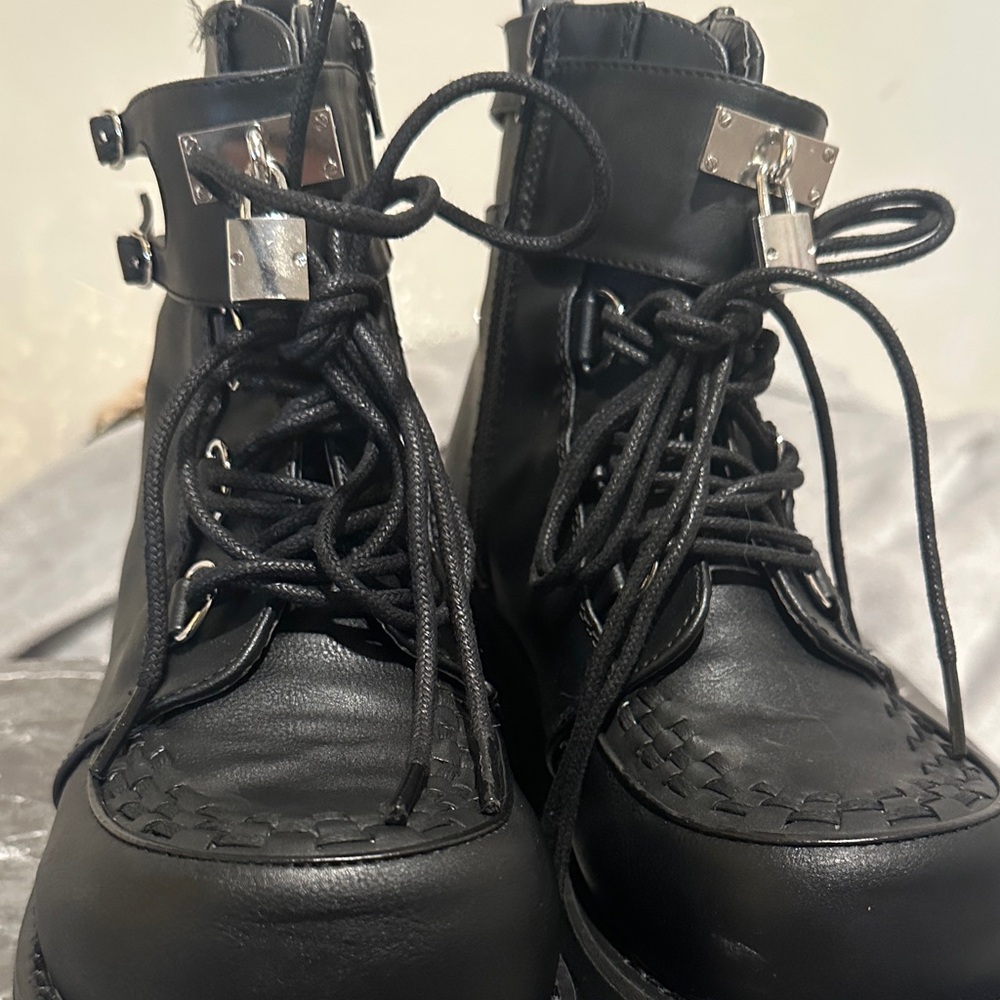 Demonia cult Black Boots(run small) read ⬇️⬇️ - Picture 3 of 9
